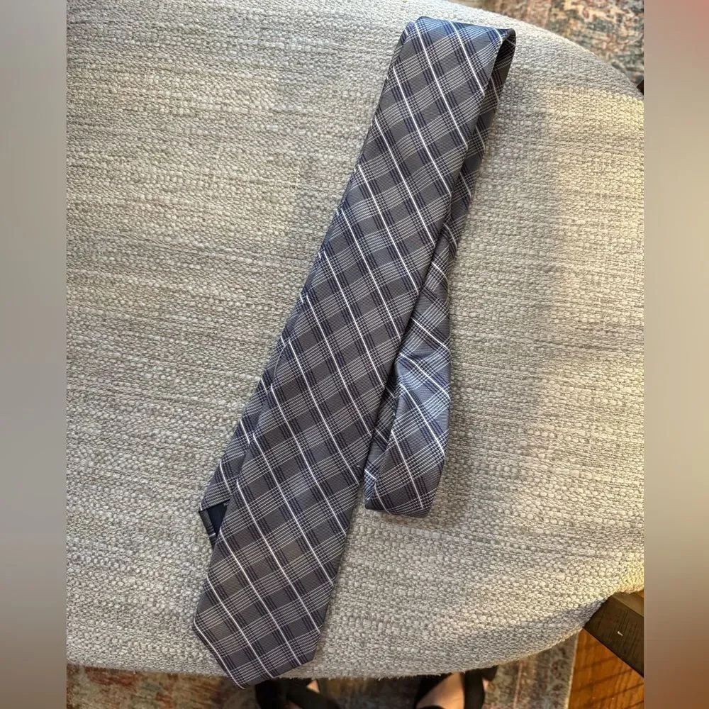 Joseph Abboud Gray Plaid Silk Tie
